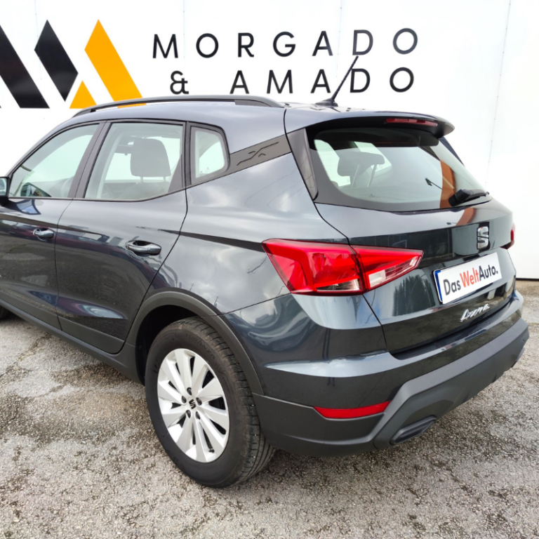 SEAT ARONA 2 (4)